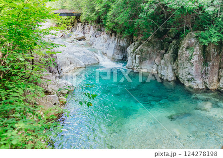 <長野>阿寺渓谷の美しい絶景 -牛ヶ淵- <長野>阿寺渓谷の美しい絶景 -牛ヶ淵- 124278198