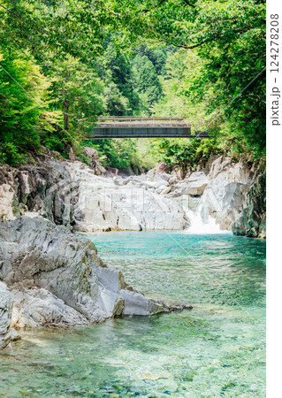 <長野>阿寺渓谷の美しい絶景 -牛ヶ淵- <長野>阿寺渓谷の美しい絶景 -牛ヶ淵- 124278208