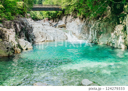 <長野>阿寺渓谷の美しい絶景 -牛ヶ淵- <長野>阿寺渓谷の美しい絶景 -牛ヶ淵- 124279333