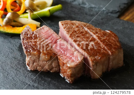 和牛ヒレステーキ 和牛ヒレステーキ 124279578