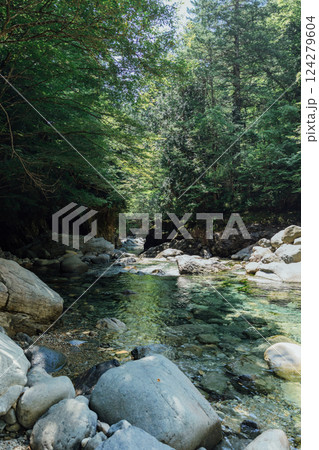 ＜長野＞阿寺渓谷の美しい絶景 124279604