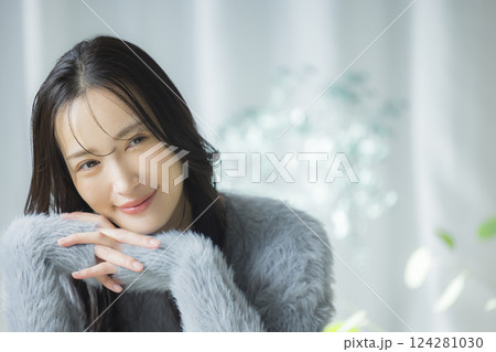 若い女性、ビューティーイメージ 若い女性、ビューティーイメージ 124281030