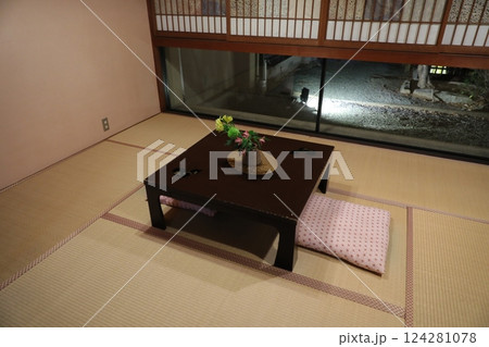 和室 お座敷 畳部屋 124281078
