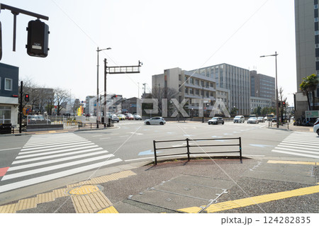 福岡市城南区別府 中村大学交差点の風景 124282835