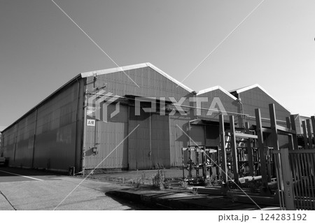 工場の倉庫 工場の倉庫 124283192