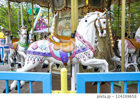 メリーゴーランド 124289658