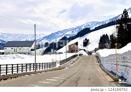 石打丸山スキー／観光口、ダイナミックコース周辺を望む(新潟県南魚沼市)【2025.3】 124289702