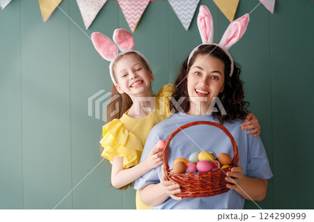 family preparing for Easter 124290999