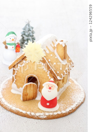 クリスマスのお菓子　ヘクセンハウス 124296559