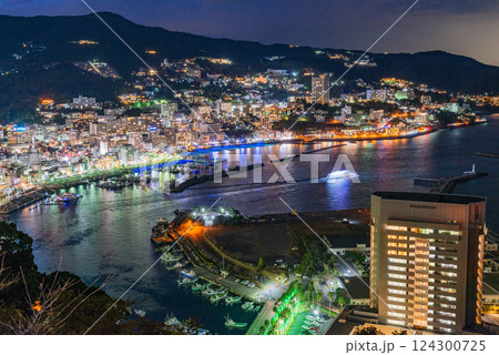 【静岡県】熱海100万ドルの夜景 【静岡県】熱海100万ドルの夜景 124300725