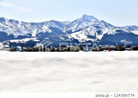 舞子スノーリゾート方面を望む(新潟県南魚沼市)【2025.3】 舞子スノーリゾート方面を望む(新潟県南魚沼市)【2025.3】 124300774
