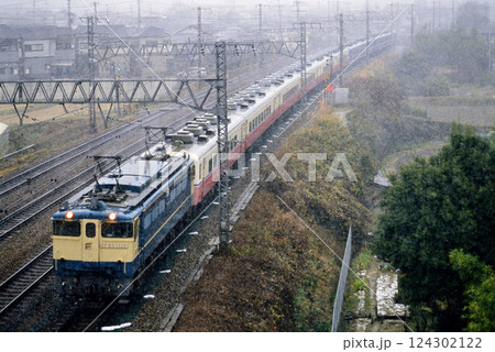 2007年 東海道本線を走るEF651132ML用14系返却回送 2007年 東海道本線を走るEF651132ML用14系返却回送 124302122