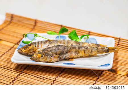 メヒカリの唐揚げ 124303013