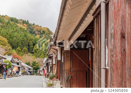 【若狭鯖街道の熊川宿】 【若狭鯖街道の熊川宿】 124305850