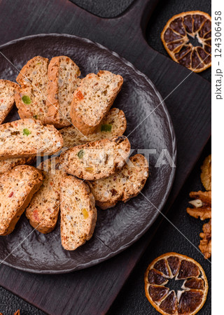 Freshly baked Italian cantuccini cookies with nuts and candied fruits 124306458