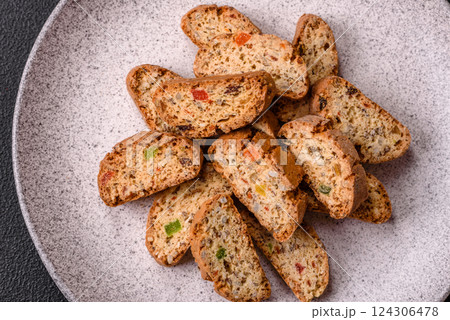 Freshly baked Italian cantuccini cookies with nuts and candied fruits 124306478
