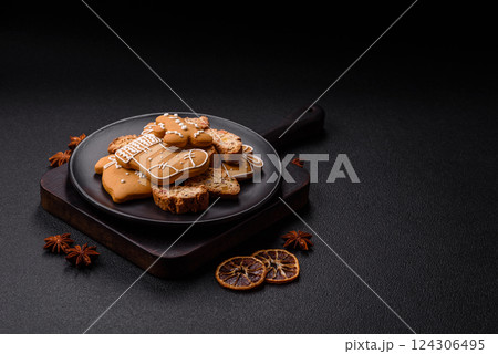 Christmas cantuccini cookies with nuts and candied fruits, gingerbread 124306495