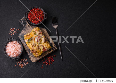 Shepherd's pie with potatoes, meat, vegetables, salt, spices and herbs Shepherd's pie with potatoes, meat, vegetables, salt, spices and herbs 124308605
