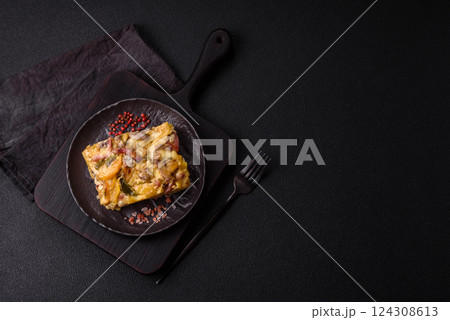 Shepherd's pie with potatoes, meat, vegetables, salt, spices and herbs Shepherd's pie with potatoes, meat, vegetables, salt, spices and herbs 124308613