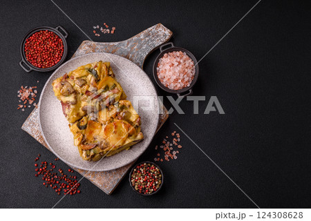 Shepherd's pie with potatoes, meat, vegetables, salt, spices and herbs 124308628