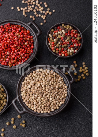 White allspice in a ceramic bowl 124310102