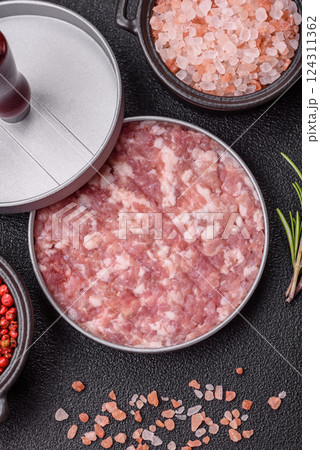 Metal press for making minced meat cutlets for burgers 124311362