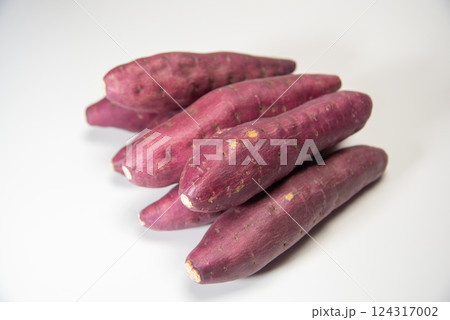 新鮮な薩摩芋 新鮮な薩摩芋 124317002
