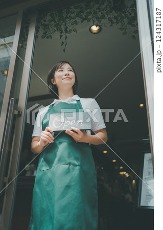 coffee shop 124317187