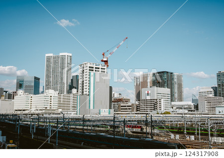 高輪ゲートウェイから望む芝浦周辺のマンション群 2025.03 b-5 フィルム調 高輪ゲートウェイから望む芝浦周辺のマンション群 2025.03 b-5 フィルム調 124317908