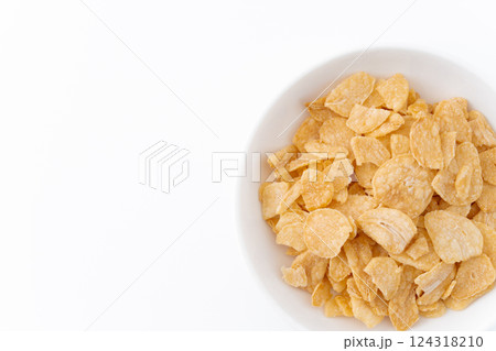 お皿に入ったニンニクチップ 124318210