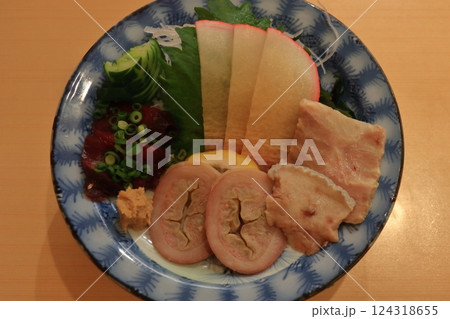 鯨の刺身 盛合せ 124318655