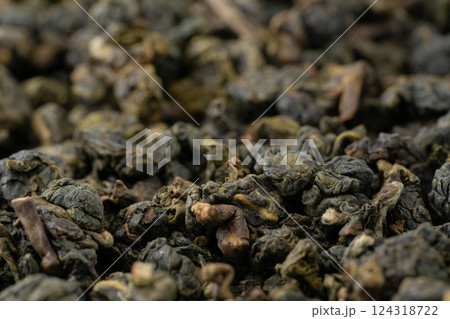 凍頂烏龍茶の茶葉のクローズアップ 124318722