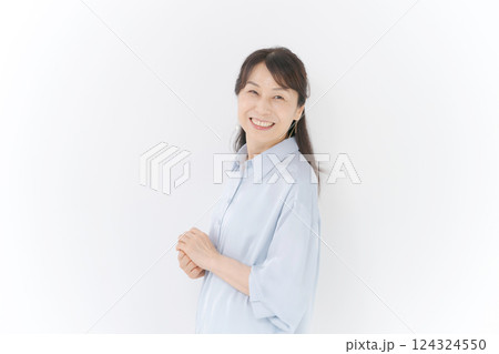 50代女性のポートレート 50代女性のポートレート 124324550