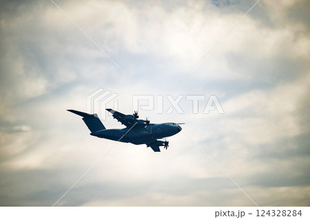 France Airplane transport Airbus A400M Atlas, military transport aircraft Europe NATO 124328284