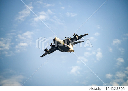 France Airplane transport Airbus A400M Atlas, military transport aircraft Europe NATO 124328293