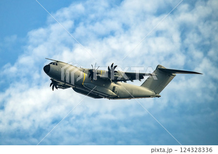 France Airplane transport Airbus A400M Atlas, military transport aircraft Europe NATO 124328336