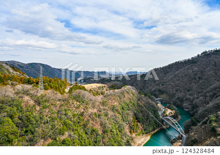 神奈川県の宮ヶ瀬ダム 神奈川県の宮ヶ瀬ダム 124328484
