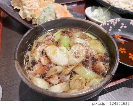 鴨せいろうどん 鴨せいろうどん 124331625