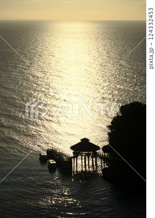 海外旅行 フィリピン・ボラカイ島 シャングリラ・ボラカイ 124332453