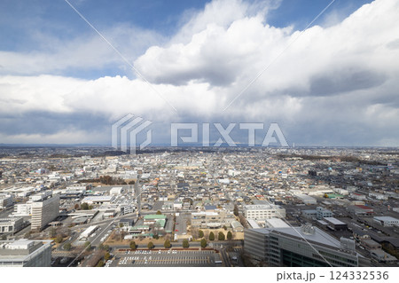 茨城県水戸市 茨城県庁から望む水戸市の街並み(北方向 水戸市中心部方面) 茨城県水戸市 茨城県庁から望む水戸市の街並み(北方向 水戸市中心部方面) 124332536