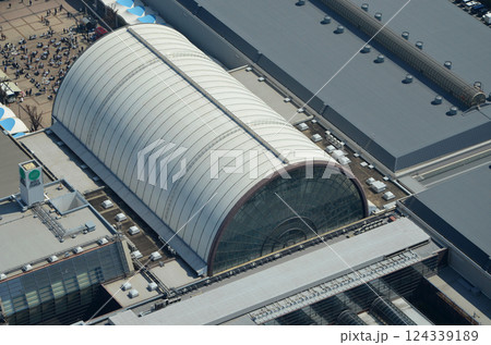 大阪府咲洲庁舎(コスモタワー)の展望台から望むインテックス大阪 大阪府咲洲庁舎(コスモタワー)の展望台から望むインテックス大阪 124339189