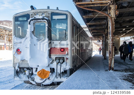 留萌駅の列車 124339586