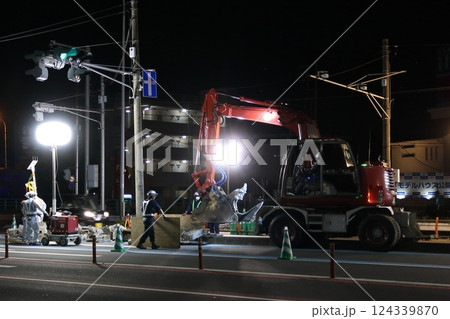 夜の土木工事 夜の土木工事 124339870