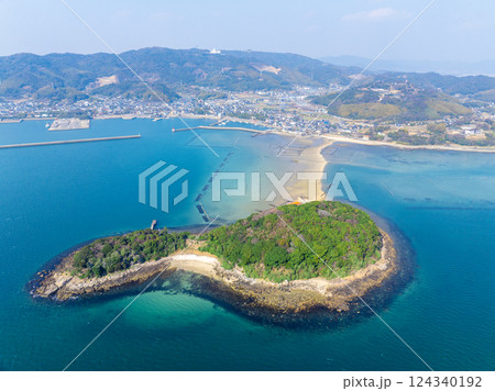 前島と東幡豆海岸（愛知県西尾市） 124340192