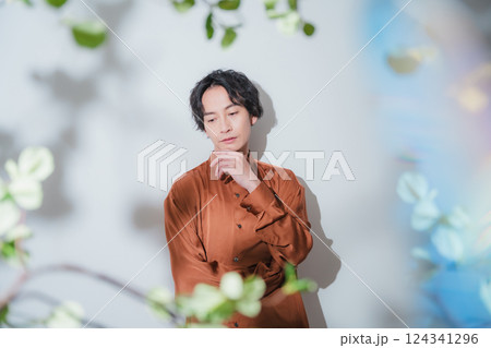 爽やかな男性ポートレート 124341296