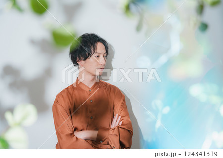 爽やかな男性ポートレート 爽やかな男性ポートレート 124341319