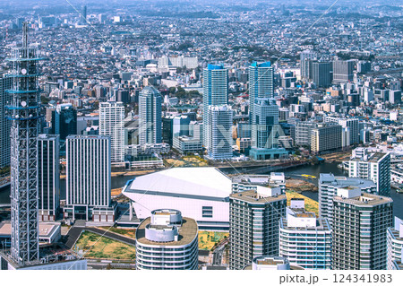 日本の横浜都市景観水上バス(シーバス)やKアリーナなどを望む=令和7年3月25日 日本の横浜都市景観水上バス(シーバス)やKアリーナなどを望む=令和7年3月25日 124341983
