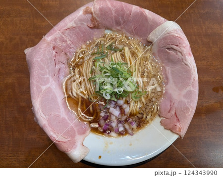 おいしいラーメン 124343990