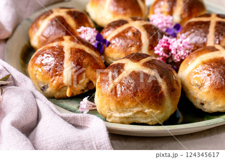 Traditional Easter hot cross buns pastry Traditional Easter hot cross buns pastry 124345617