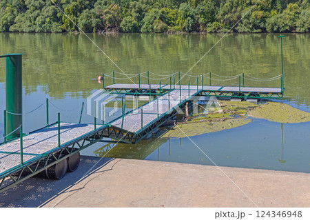 Pontoon Dock River Danube 124346948